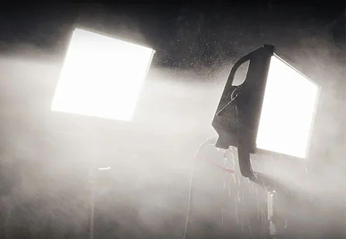 سلسلة العجلات أدى ضوء المزايا